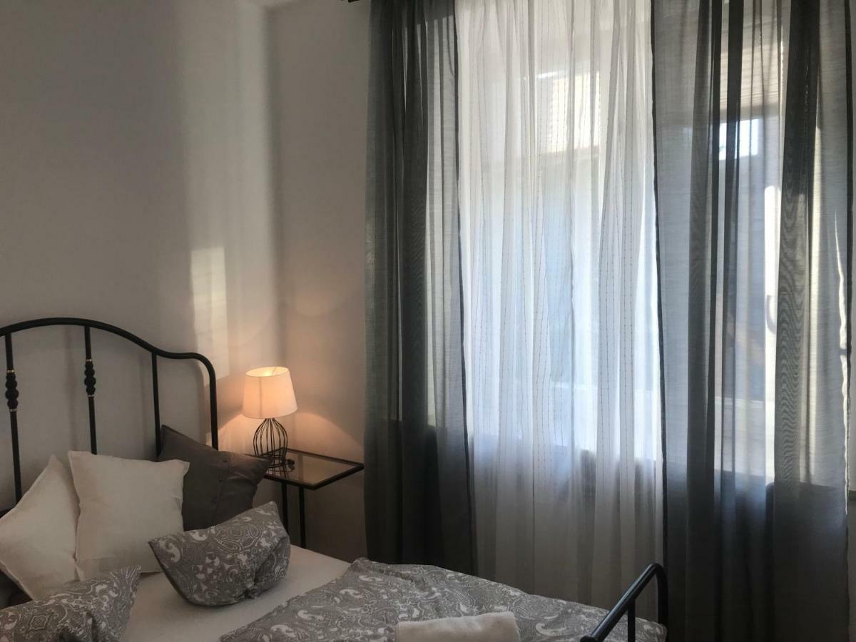 Stare Miasto Swietojerska 12 Daire Varşova Dış mekan fotoğraf